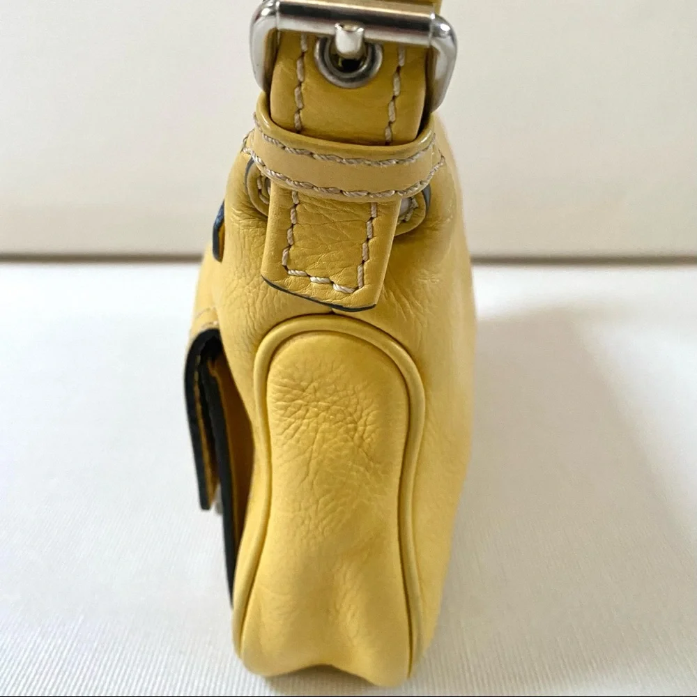 MARC JACOBS YELLOW LEATHER BAG - Picture 8 of 17